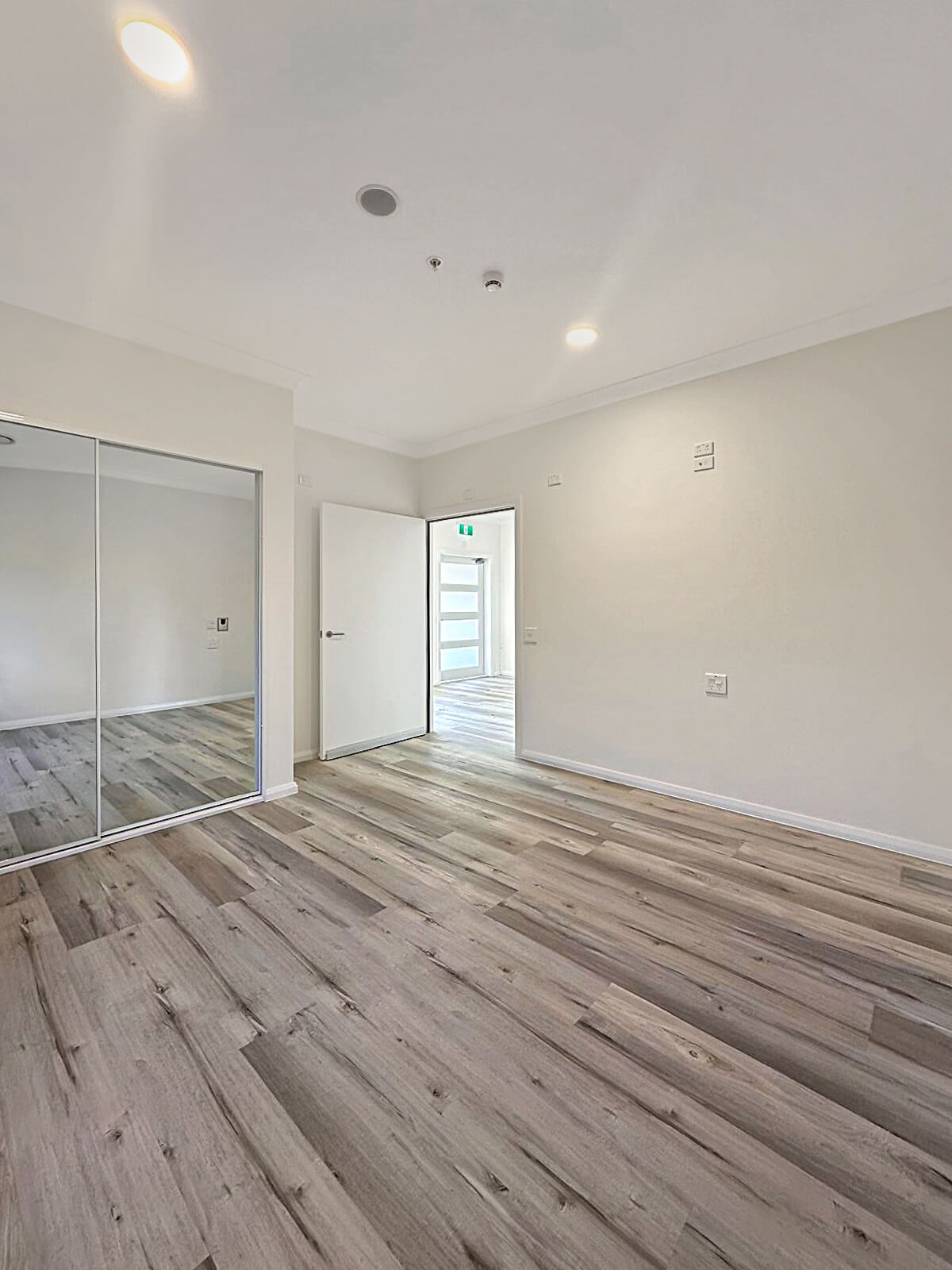 Hamlet Crescent, Rosemeadow 11