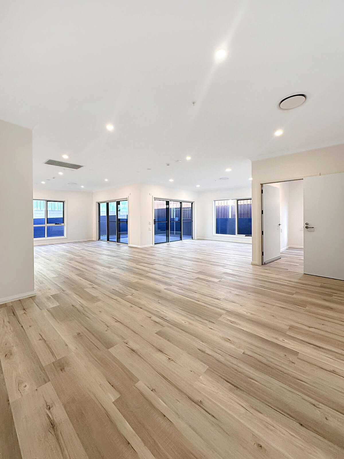 Hamlet Crescent, Rosemeadow 8