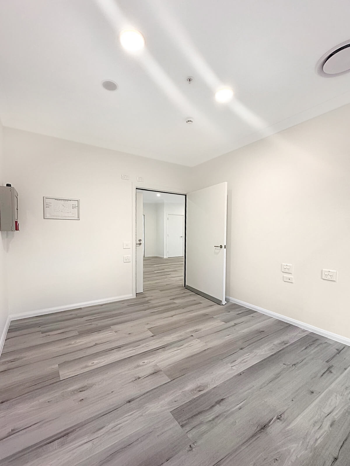 Hamlet Crescent, Rosemeadow 9